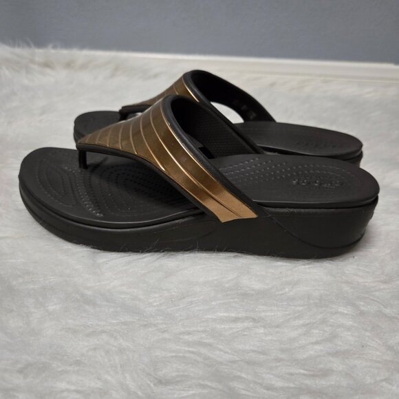 Crocs Monterey Metallic Strap Wedge Flip Flop, 9 - Picture 3 of 7